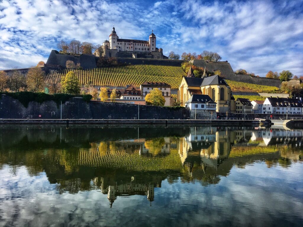 Hochzeitslocation Schloss Würzburg, Hochzeitsplanerin Emma Weddings