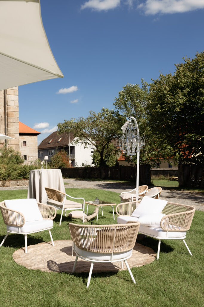 Schloss Hemhofen, Schlosshochzeit mit Emma Weddings, persönliches Hochzeitskonzept